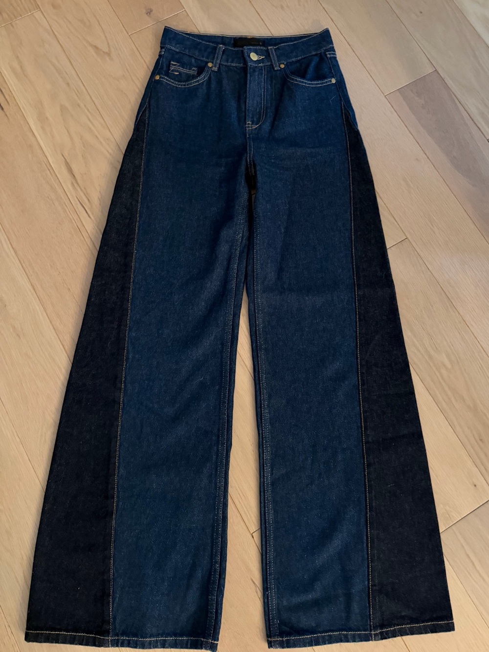 Zara NWOT flattering 2 tone straight leg jeans - Picture 9 of 16